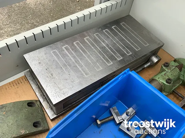 Universele gereedschapslijpmachine - afbeelding 5 van  42