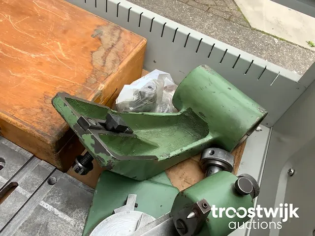 Universele gereedschapslijpmachine - afbeelding 18 van  42