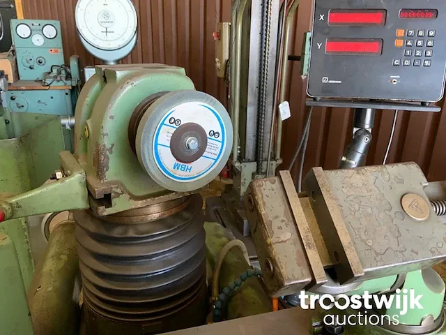 Universele gereedschapslijpmachine - afbeelding 38 van  42
