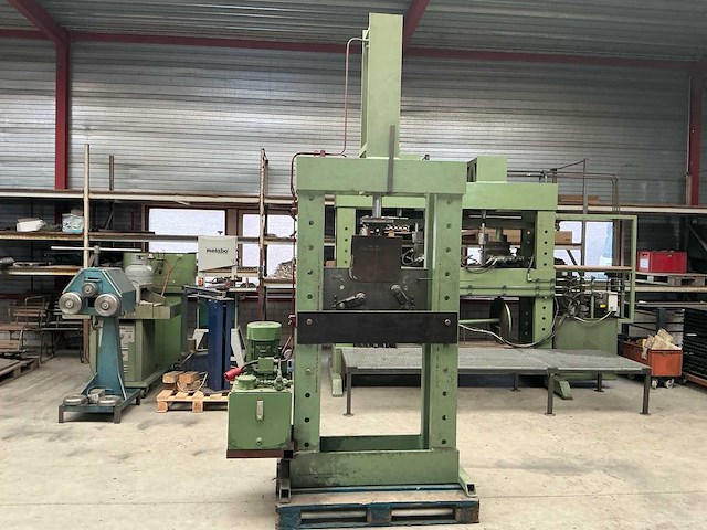 Universele pers - afbeelding 8 van  23