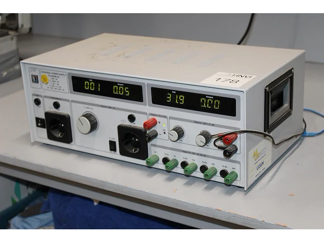 Universele voedingsapparaat elektro automatik 4000-b3. - afbeelding 2 van  2