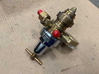 Uniweld regulator - afbeelding 3 van  5