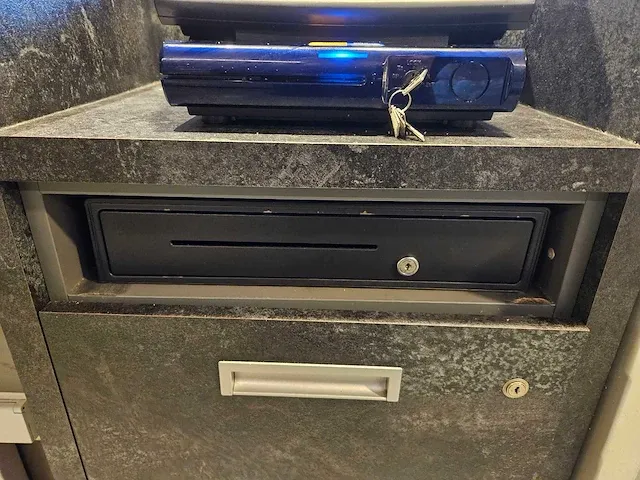Uniwell - kassa met lade en bonprinter - afbeelding 2 van  6