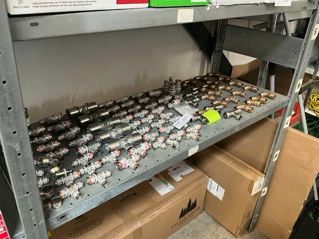 Uponor partij installatiemateriaal (100x) - afbeelding 1 van  10