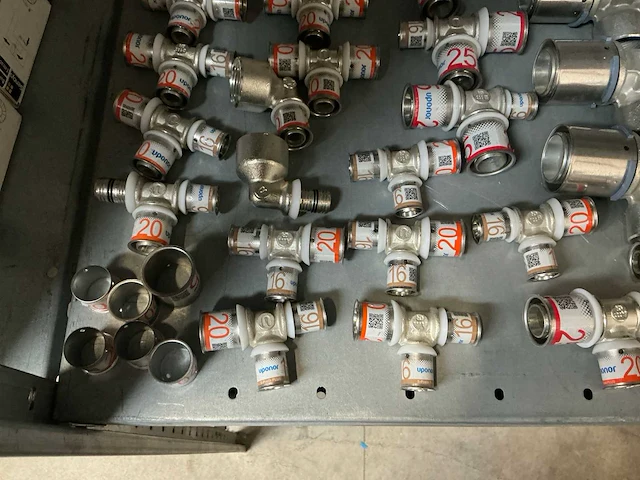 Uponor partij installatiemateriaal (100x) - afbeelding 3 van  10