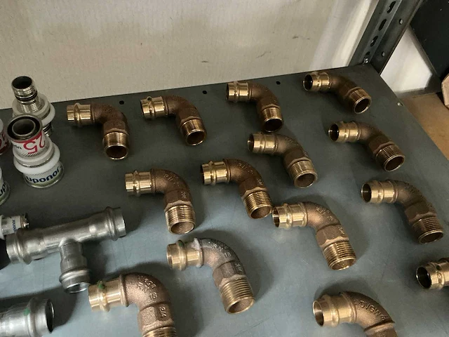 Uponor partij installatiemateriaal (100x) - afbeelding 9 van  10
