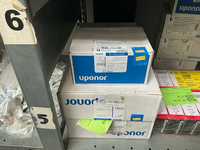Uponor partij installatiemateriaal (129x) - afbeelding 2 van  9