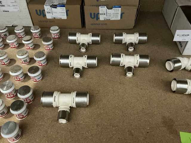 Uponor partij installatiemateriaal (152x) - afbeelding 5 van  11