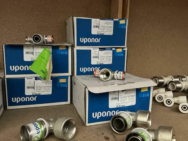 Uponor partij installatiemateriaal (152x) - afbeelding 9 van  11