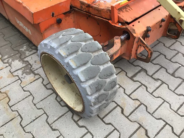 "upright" - ab38n - knik telescoophoogwerker - 2007 - afbeelding 13 van  33