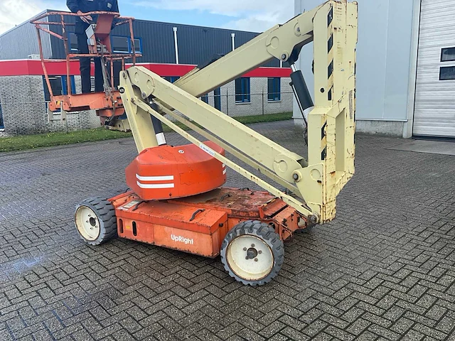 "upright" - ab38n - knik telescoophoogwerker - 2007 - afbeelding 23 van  36