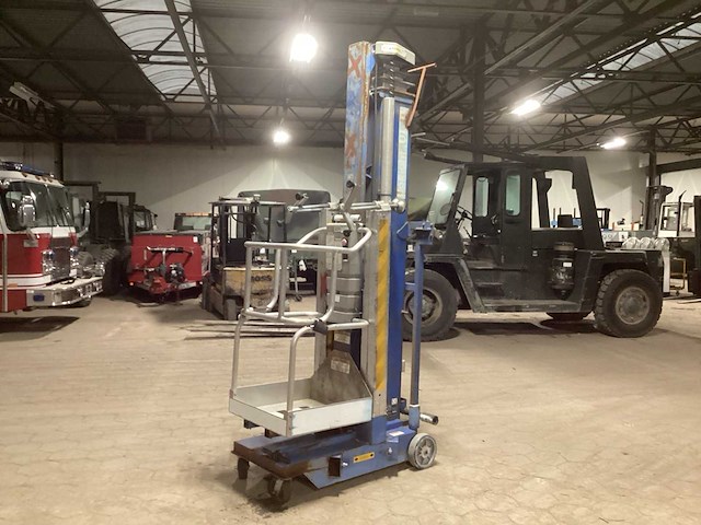 Upright 68003-002.96 hoogwerker - afbeelding 1 van  7