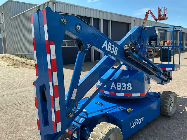 Upright ab38 hoogwerker - afbeelding 4 van  30