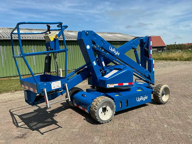 Upright ab38 hoogwerker - afbeelding 1 van  30