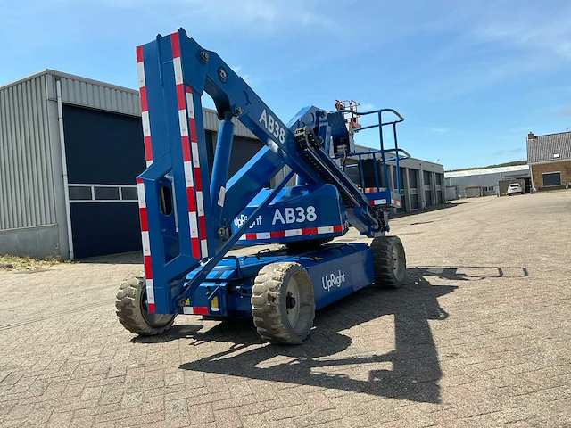 Upright ab38 hoogwerker - afbeelding 26 van  30