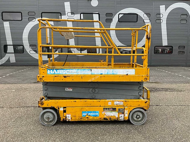 Upright elektrische schaarhoogwerker - afbeelding 13 van  19
