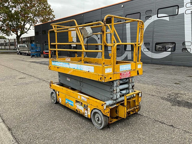 Upright elektrische schaarhoogwerker - afbeelding 14 van  19