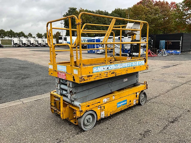 Upright elektrische schaarhoogwerker - afbeelding 16 van  19