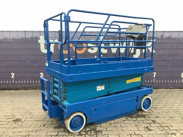 Upright x26 schaar hoogwerker - afbeelding 3 van  15