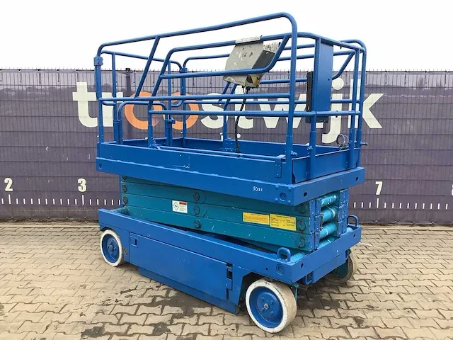 Upright x26 schaar hoogwerker - afbeelding 4 van  15