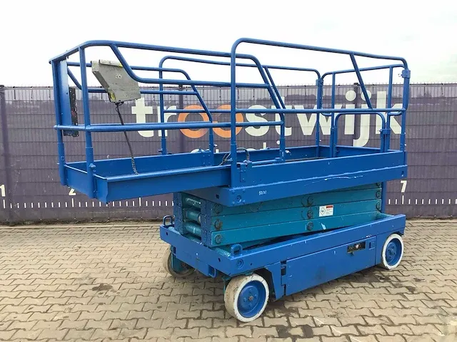Upright x26 schaar hoogwerker - afbeelding 5 van  15