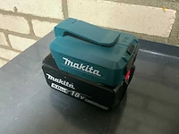 Usb oplader met 5ah makita 18v accu - afbeelding 2 van  2