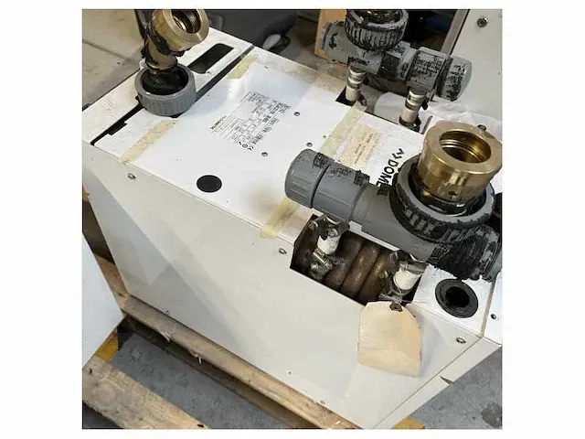 Used dometic twcx48 48.000 btu chiller unit - 921052715 (2x) - afbeelding 3 van  3