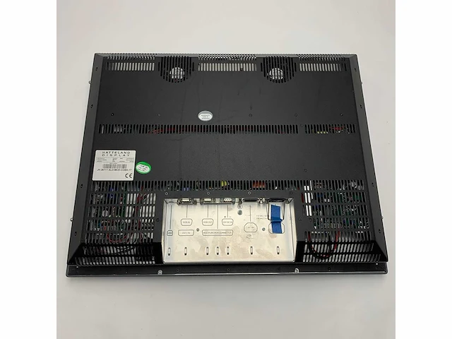 Used hatteland alphatron jh 26t11 26 inch multifunctional marine display - afbeelding 2 van  2