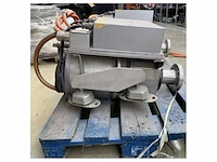 Used regen nautic spm218-143-3 145 kw electric marine inboard engine - afbeelding 8 van  9