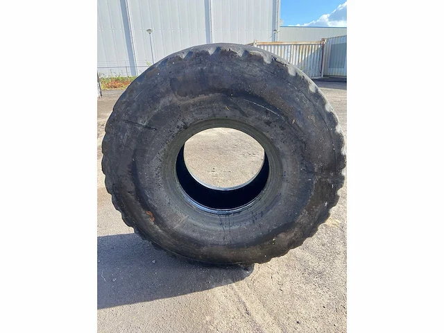 Used tyre - michelin - 23.5r25 xha tubeless - afbeelding 1 van  4