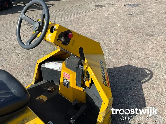 Utility tractor - afbeelding 7 van  12