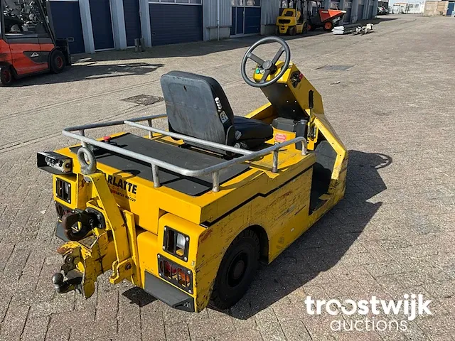 Utility tractor - afbeelding 8 van  12