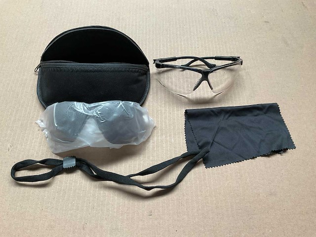 Uvex military goggles (4x) - afbeelding 1 van  4