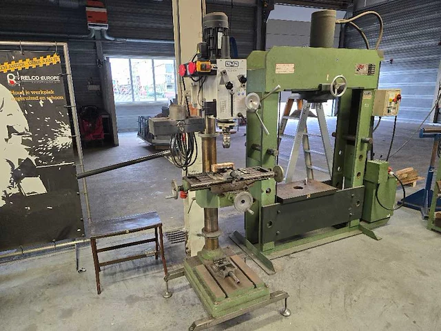 Uwm - 2013 - 40a - kolomboormachine - afbeelding 2 van  7