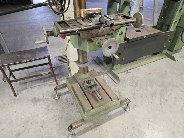 Uwm - 2013 - 40a - kolomboormachine - afbeelding 4 van  7