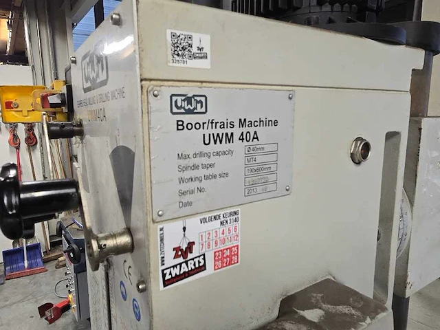 Uwm - 2013 - 40a - kolomboormachine - afbeelding 6 van  7