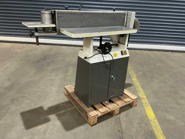 Uwm - kantenschuurmachine - afbeelding 1 van  7