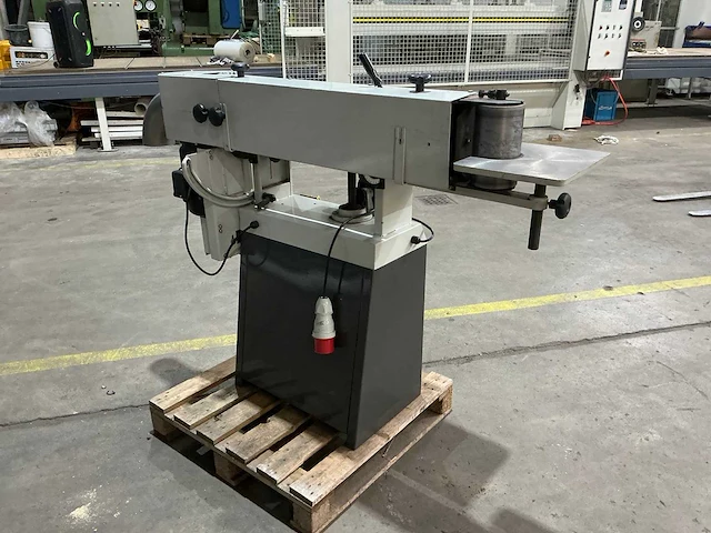 Uwm - kantenschuurmachine - afbeelding 2 van  7