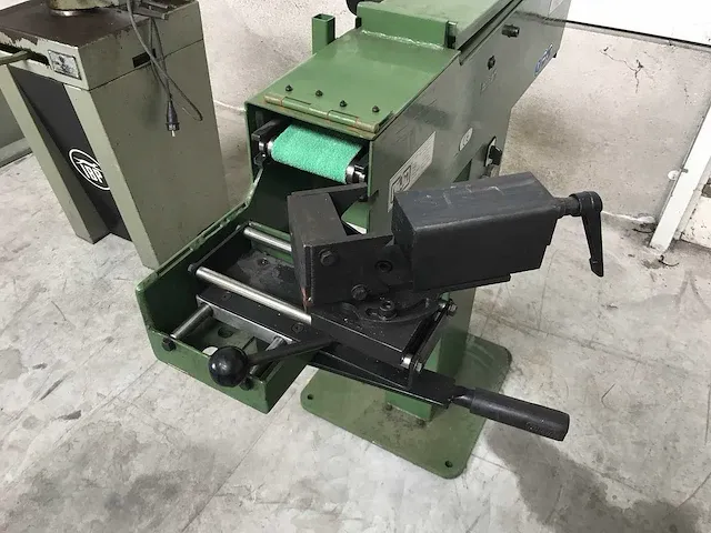 Uwm - prs-76 - diverse slijpmachines - 2008 - afbeelding 4 van  7