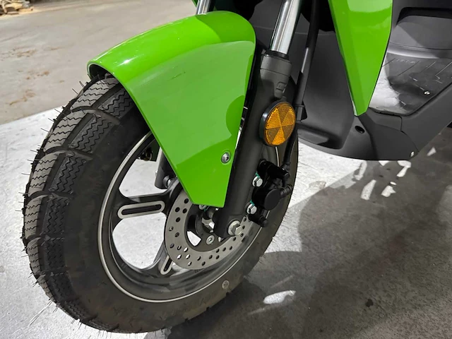 V moto super soco cux e-scooter - afbeelding 11 van  20