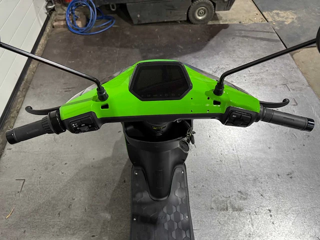 V moto super soco cux e-scooter - afbeelding 13 van  20