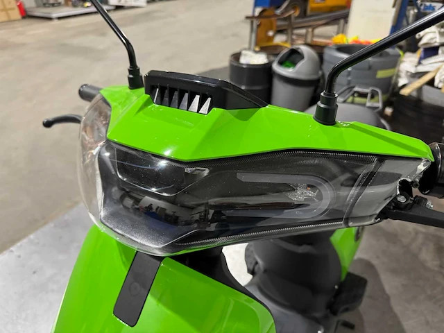 V moto super soco cux e-scooter - afbeelding 9 van  20