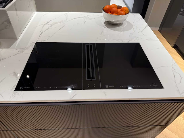V-zug - v4000 - kookplaat met afzuiging (c) - afbeelding 1 van  5