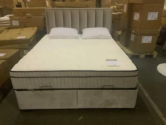 V2200 boxspring 160x220cm - afbeelding 1 van  6