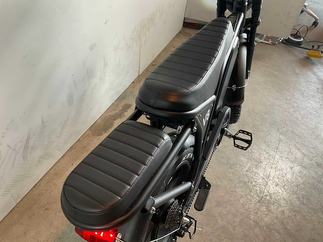 V8 fatbike - afbeelding 2 van  10
