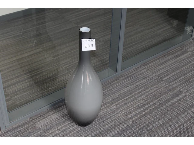 Vaas hoogte 67 cm - afbeelding 1 van  2