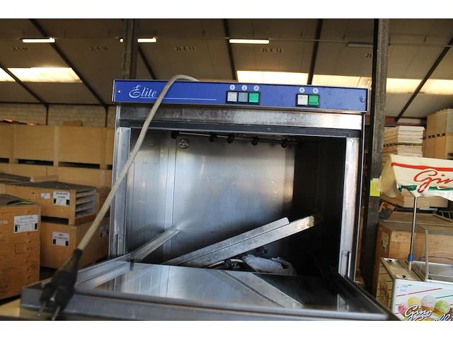 Vaatwasmachine elite. afmeting 60 x 60 x 82 cm. let op! onderplaat ontbreekt. - afbeelding 2 van  2