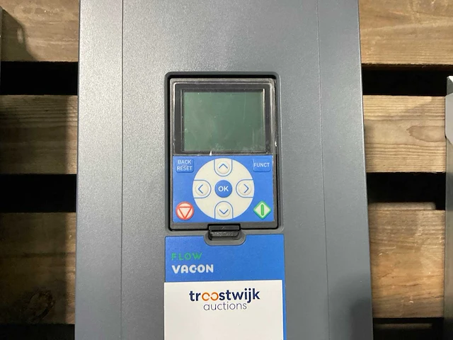 Vacon flow 0100-3l-0038-5 frequentieregelaar - afbeelding 2 van  3