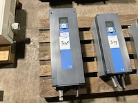 Vacon flow 0100-3l-0072-5 frequentieregelaar - afbeelding 1 van  3