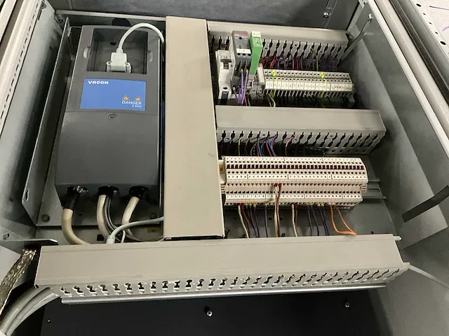 Vacon nxc frequentieregelaar - afbeelding 6 van  8